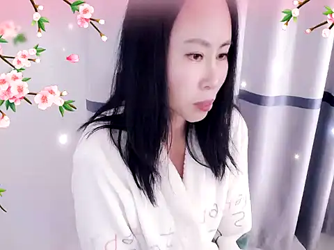 Snapshot of xiaoxuer chatting on 12.03.24 xiaoxuer online show from 12.03.24