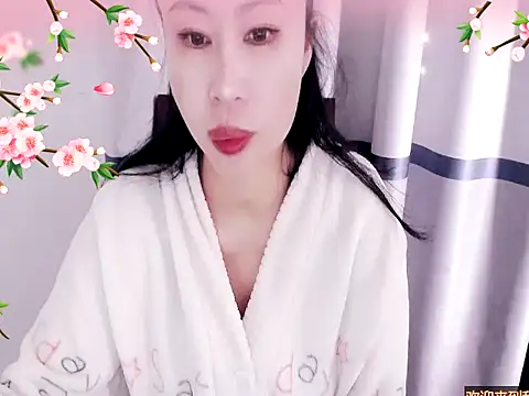 Snapshot of xiaoxuer chatting on 12.30.24 xiaoxuer online show from 12.30.24