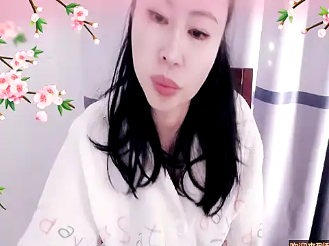 Snapshot of xiaoxuer chatting on 01.06.25 xiaoxuer online show from 01.06.25