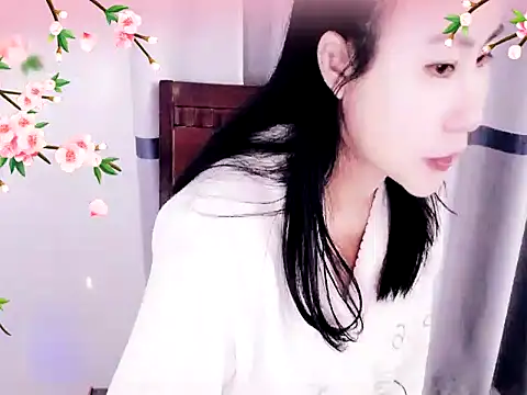 Snapshot of xiaoxuer chatting on 01.13.25 xiaoxuer online show from 01.13.25