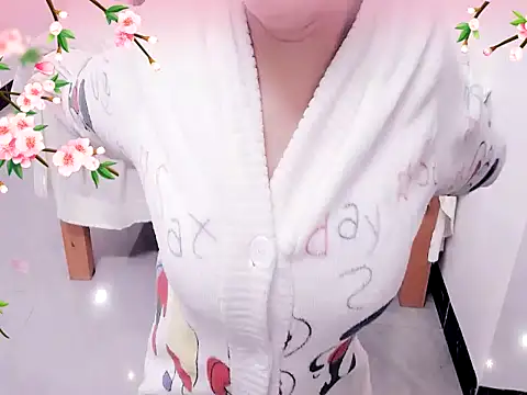 Snapshot of xiaoxuer chatting on 02.20.25 xiaoxuer online show from 02.20.25