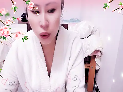 Snapshot of xiaoxuer chatting on 02.27.25 xiaoxuer online show from 02.27.25