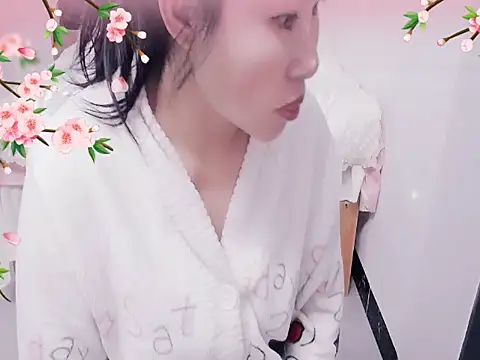Snapshot of xiaoxuer chatting on 03.18.25 xiaoxuer online show from 03.18.25