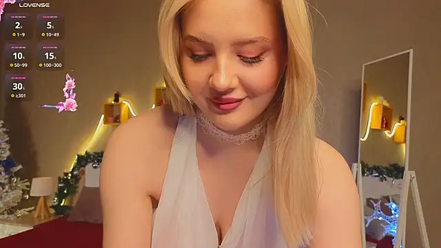 Snapshot of oliviabr0wn0 chatting on 12.07.24 oliviabr0wn0 online show from 12.07.24