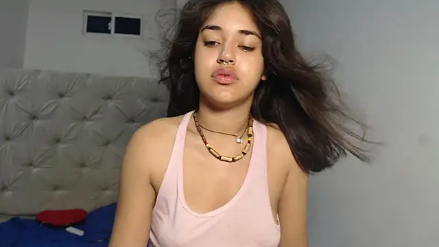 Snapshot of Melody_phillips2 chatting on 10.10.25 Melody phillips2 online show from 10.10.25