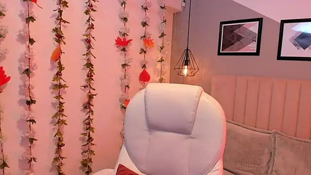 anny paris online show from 12.16.24