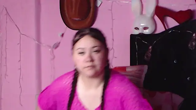 Snapshot of NikkiRous_ chatting on 01.27.25 NikkiRous online show from 01.27.25