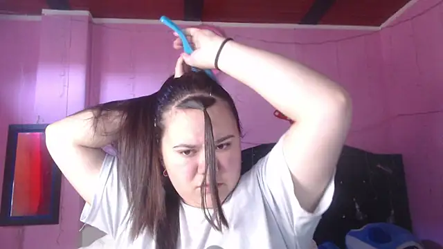 NikkiRous  online show from 09.25.25