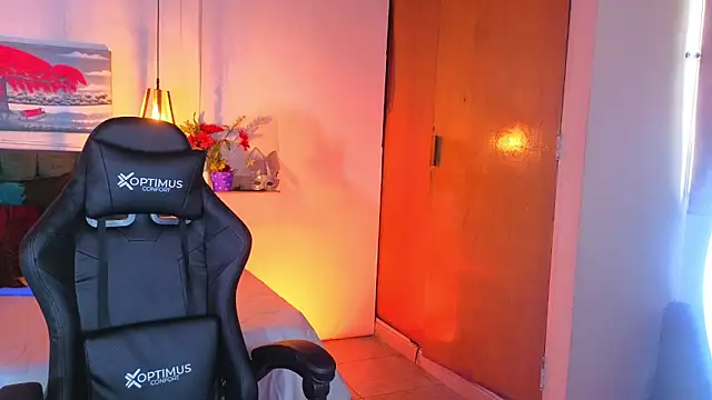 Snapshot of Dulce_charlottee chatting on 02.28.26 Dulce charlottee online show from 02.28.26