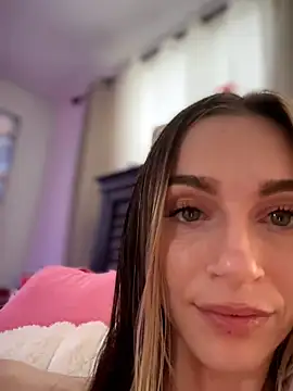 BrattyBae xo online show from 04.10.26