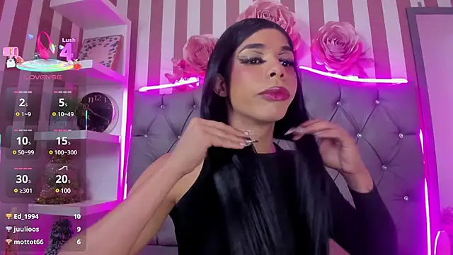 Snapshot of Giorgina_Parado chatting on 03.10.25 Giorgina Parado online show from 03.10.25