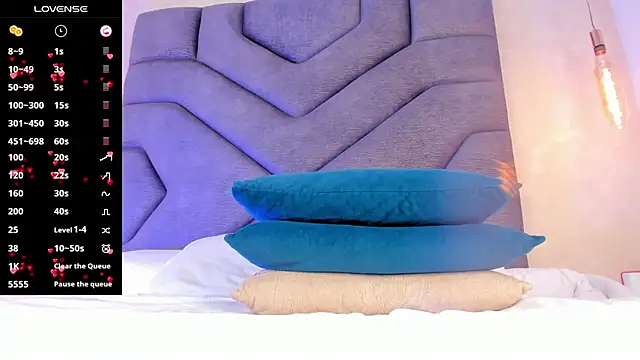 AilishBenson online show from 10.30.25