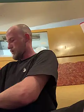 BIGWHITECOCKDOC36 online show from 01.04.25