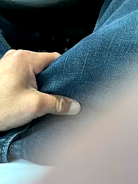 BIGWHITECOCKDOC36 online show from 10.22.25