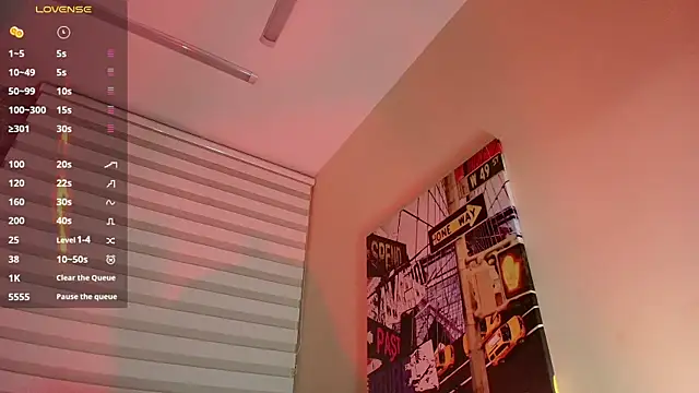 EvaaFoxxy1 online show from 09.17.25