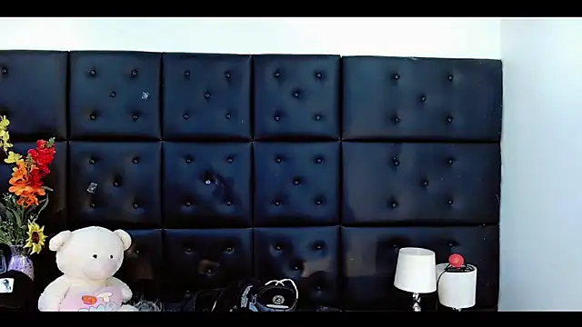 Daniela Pink  online show from 02.24.26