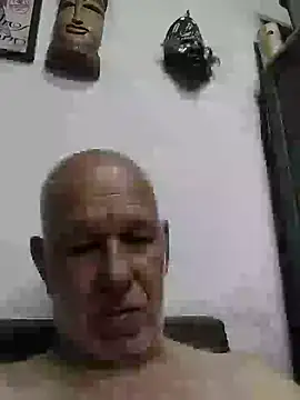 Snapshot of FabiQuilmes chatting on 01.08.25 FabiQuilmes online show from 01.08.25