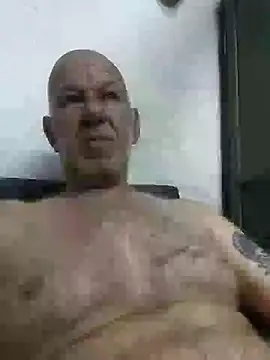 Snapshot of FabiQuilmes chatting on 03.06.25 FabiQuilmes online show from 03.06.25