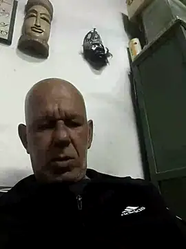 Snapshot of FabiQuilmes chatting on 09.21.25 FabiQuilmes online show from 09.21.25