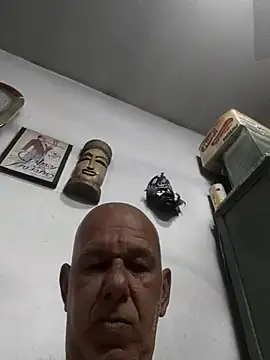 Snapshot of FabiQuilmes chatting on 10.05.25 FabiQuilmes online show from 10.05.25