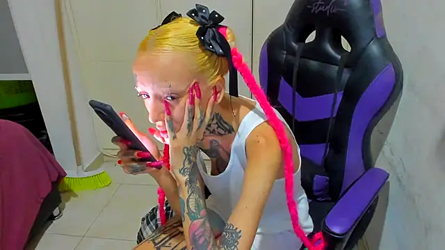 barbara anal squirt  online show from 02.03.25