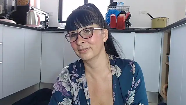 HellenLatin online show from 05.31.26