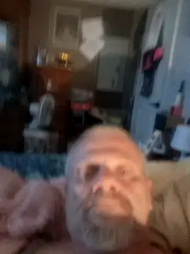 Snapshot of MagicAdmiralty5 chatting on 11.11.25 MagicAdmiralty5 online show from 11.11.25