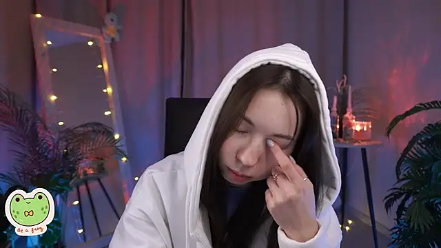 Sarah Son online show from 02.11.25