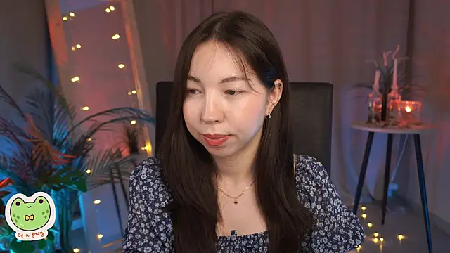 Sarah Son online show from 02.22.25
