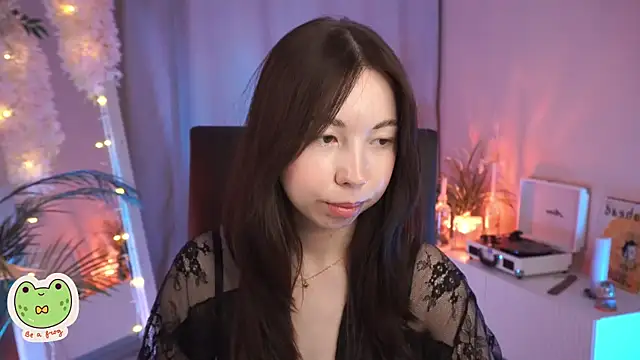 Sarah Son online show from 03.02.25