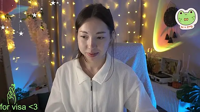 Sarah Son online show from 10.20.25