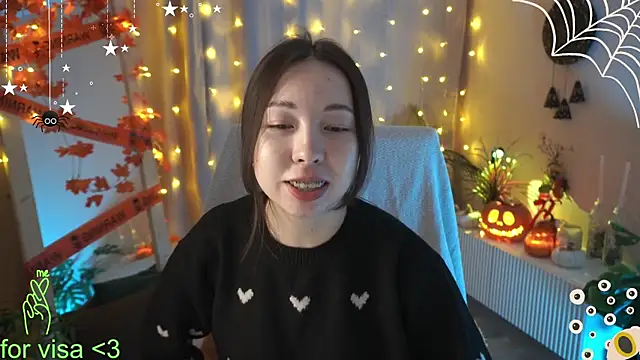 Sarah Son online show from 10.26.25