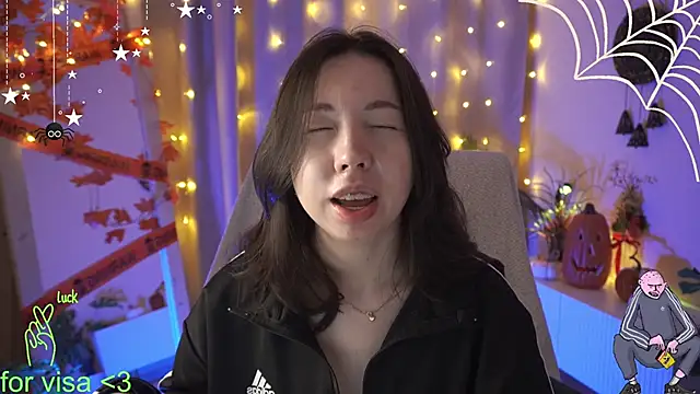 Sarah Son online show from 10.30.25