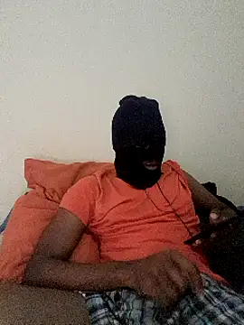 Gifttheskimaskboy online show from 12.04.24