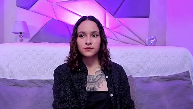 AnnyThompson  online show from 12.22.24