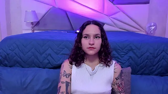 AnnyThompson  online show from 01.06.25