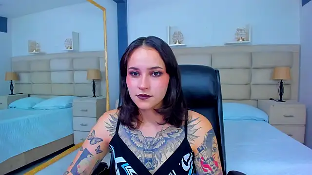 AnnyThompson  online show from 10.26.25