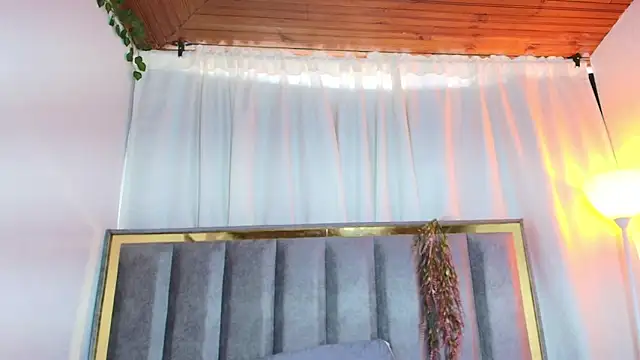 Zoe Curvy online show from 02.16.26