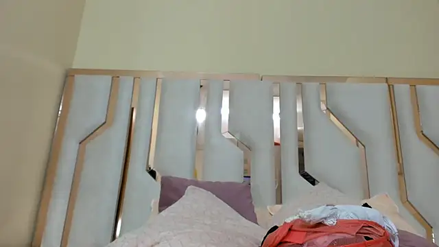 TifanyChill online show from 01.18.25