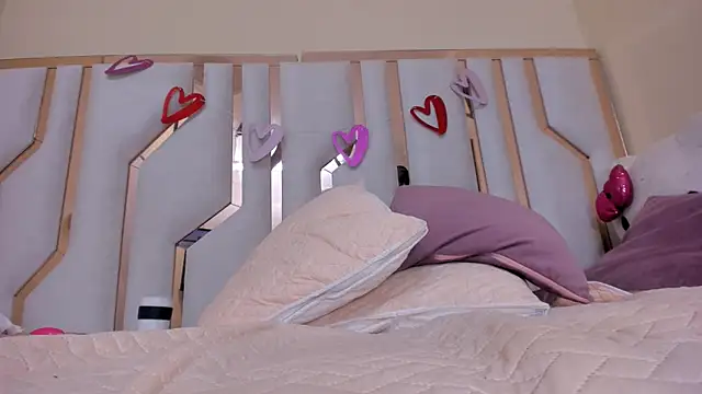 TifanyChill online show from 03.14.25