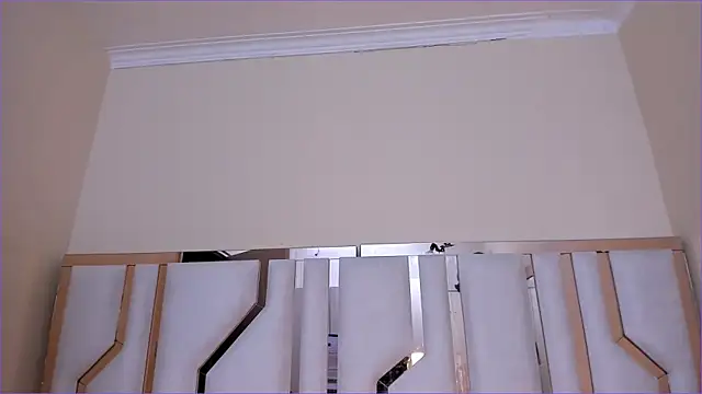 TifanyChill online show from 11.26.25