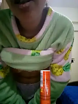 Snapshot of altinya chatting on 03.17.25 altinya online show from 03.17.25