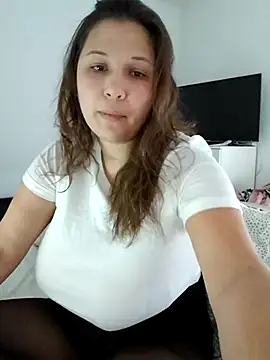 Snapshot of minette-sexy chatting on 01.24.25 minette-sexy online show from 01.24.25