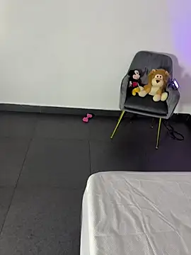 milaivanova online show from 10.10.25