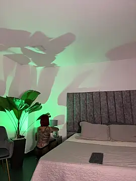 milaivanova online show from 11.03.25