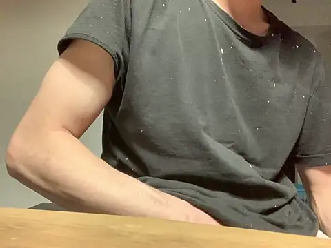 L0cKyseven77 online show from 01.14.25