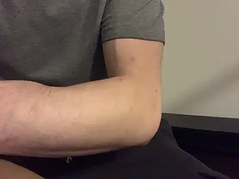 L0cKyseven77 online show from 01.16.25