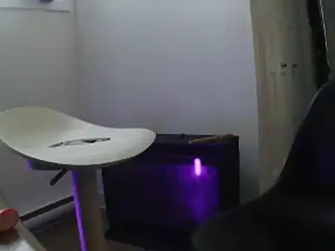 L0cKyseven77 online show from 01.26.25