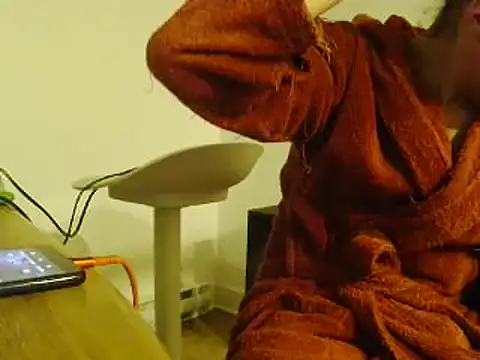 L0cKyseven77 online show from 01.30.25