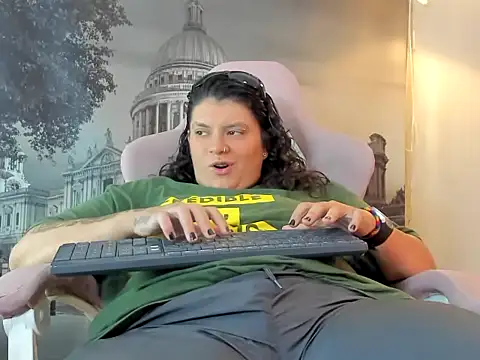 Snapshot of snowflake_xxx chatting on 09.25.25 snowflake xxx online show from 09.25.25